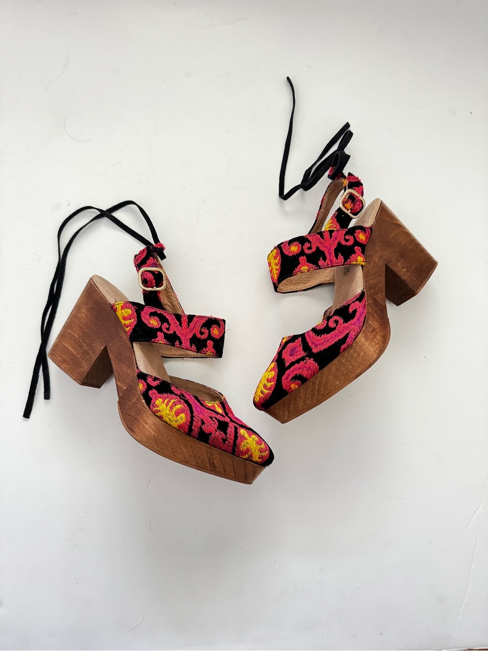 Free People Monaco Embroidered Platform Wooden Block Heel size 41